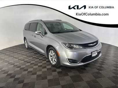 Used 2018 Chrysler Pacifica Limited