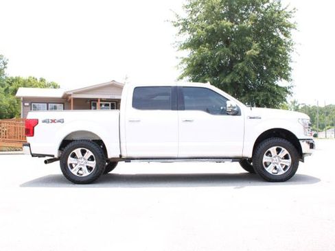 Used 2018 Ford F150 Lariat w/ Equipment Group 502A Luxury AWD/4WD image 4