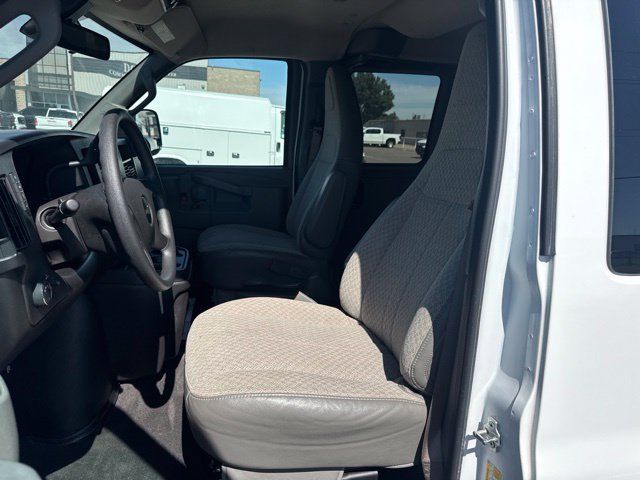Used 2024 Chevrolet Express 3500 LT w/ LT Preferred Equipment Group RWD image 14