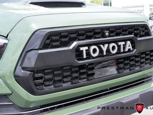 Used 2020 Toyota Tacoma TRD Pro AWD/4WD image 18