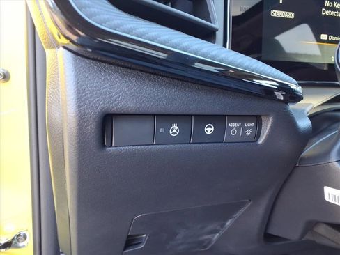 New 2026 Nissan Kicks SR image 20