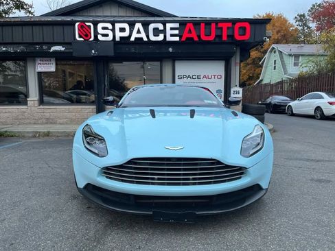 Used 2018 Aston Martin DB11 V12 image 2