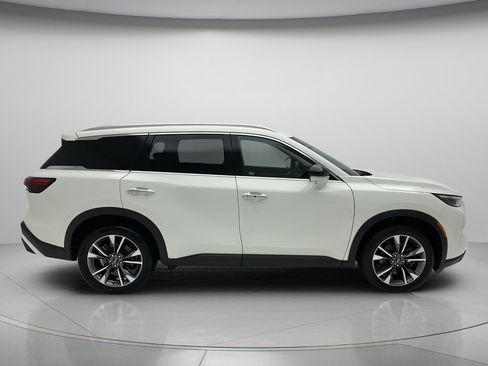 Used 2024 INFINITI QX60 Luxe AWD/4WD image 4