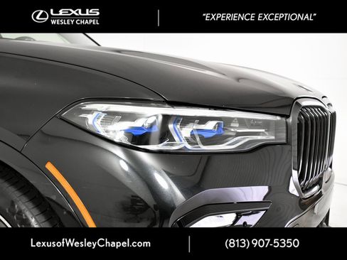 Used 2022 BMW X7 M50i w/ Luxury Seating Package image 3