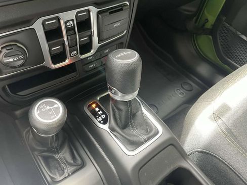 New 2025 Jeep Gladiator Sport image 39