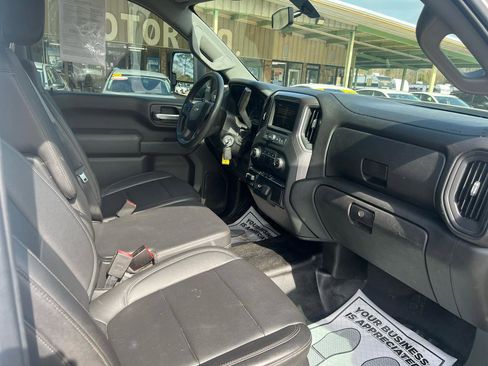 Used 2020 Chevrolet Silverado 2500 W/T w/ WT Convenience Package image 17