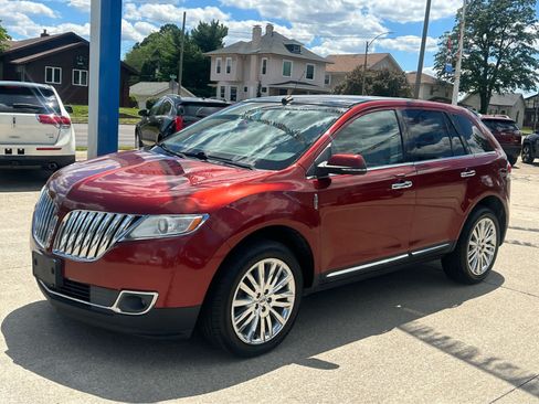 Used 2015 Lincoln MKX FWD w/ Equipment Group 102A image 3
