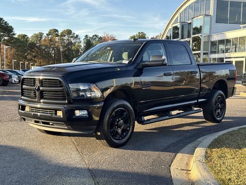 Used 2016 RAM 2500 Big Horn w/ Black Appearance Group image 5