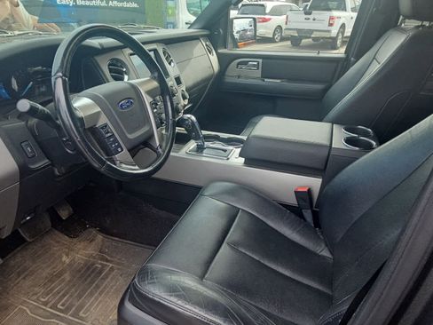 Used 2017 Ford Expedition Limited w/ Equipment Group 301A AWD/4WD image 15