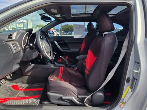 Used 2014 Scion tC 10 Series image 9