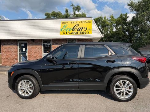 Used 2025 Chevrolet TrailBlazer LS FWD image 3