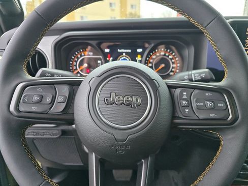 New 2025 Jeep Gladiator Willys image 28