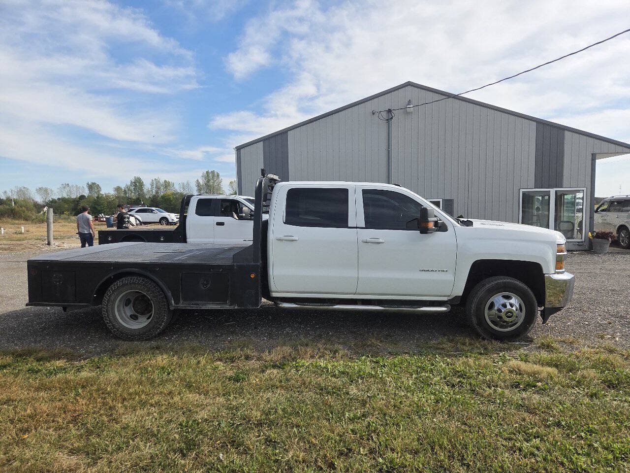 Used 2016 Chevrolet Silverado 3500 LT w/ Snow Plow Prep Package AWD/4WD image 3