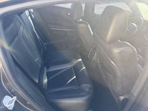 Used 2019 Dodge Charger SXT w/ Leather Interior Group RWD image 17