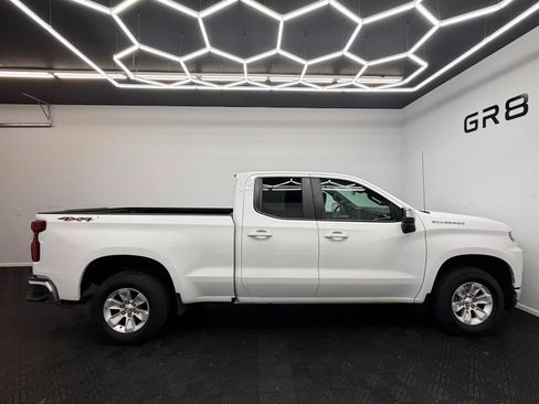 Used 2020 Chevrolet Silverado 1500 LT w/ Convenience Package AWD/4WD image 9