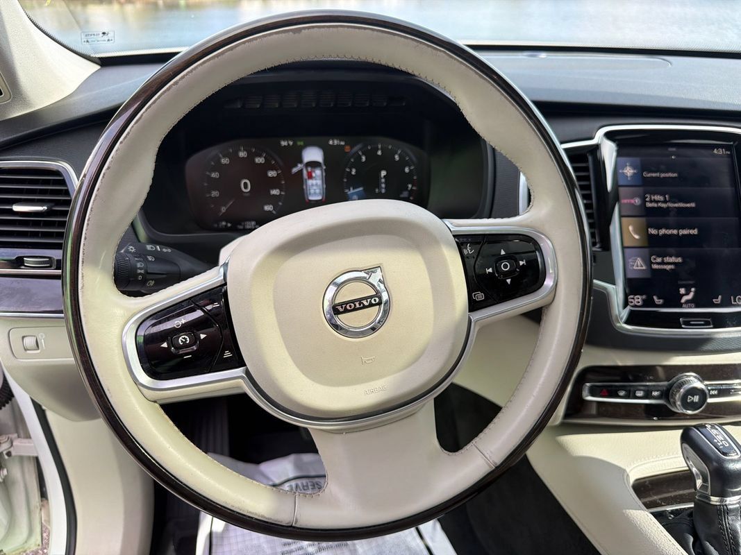 Used 2018 Volvo XC90 T6 Momentum w/ Convenience Package AWD/4WD image 22