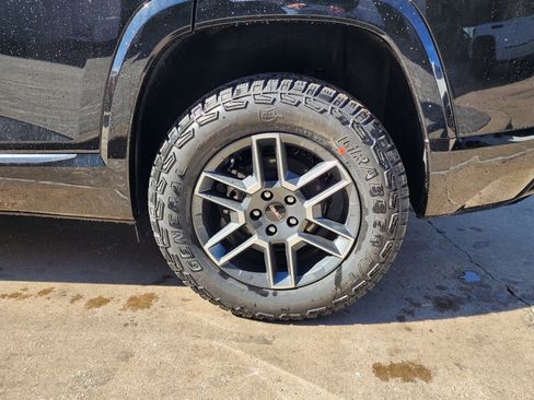 New 2026 GMC Terrain AT4 w/ Convenience Package III image 55