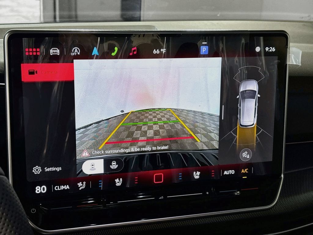 New 2026 Volkswagen GTI SE FWD image 17