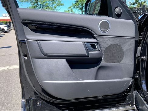 New 2026 Land Rover Discovery S AWD/4WD image 10
