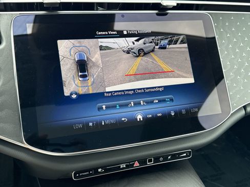 Used 2025 Mercedes-Benz E 350 Sedan image 25