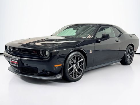 Used 2016 Dodge Challenger R/T Scat Pack w/ Leather Interior Group image 1