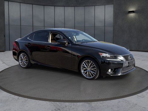 Used 2014 Lexus IS 250 w/ Navigation Package RWD image 8