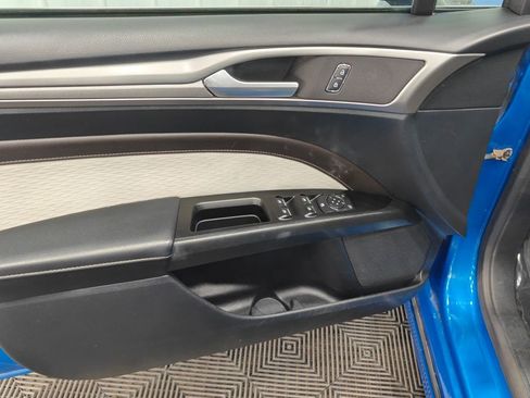 Used 2019 Ford Fusion SE w/ Equipment Group 151A FWD image 48