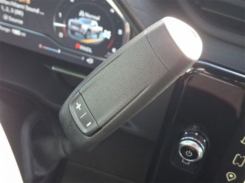 Used 2025 GMC Sierra 2500 AT4 w/ AT4 Preferred Package image 14