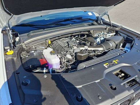 New 2025 Jeep Grand Cherokee L Altitude image 24