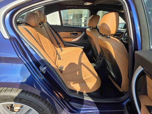 Used 2018 BMW 330i xDrive Sedan w/ Convenience Package image 11