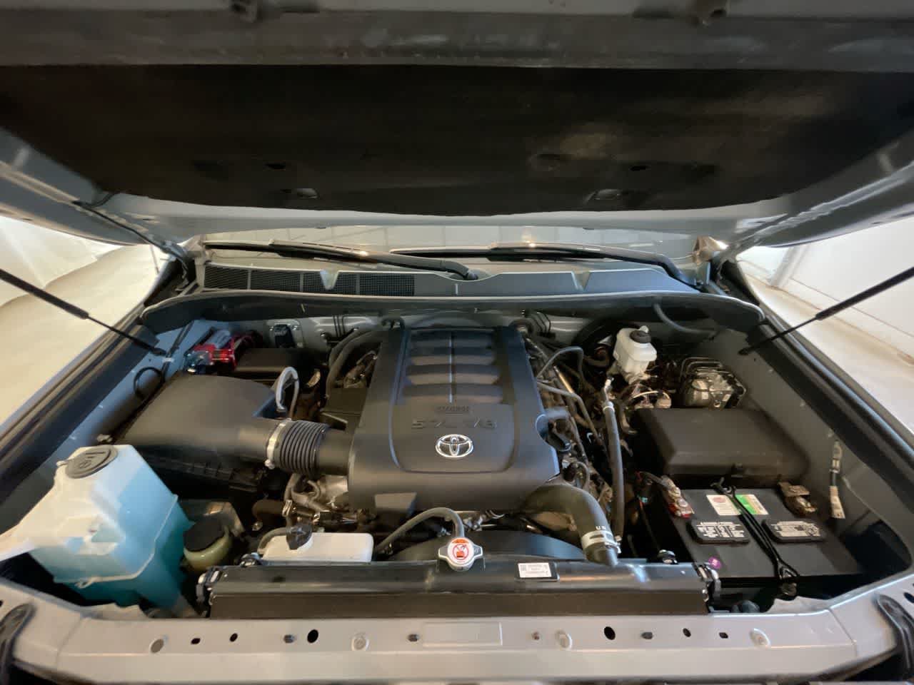 Used 2019 Toyota Tundra SR5 AWD/4WD image 24