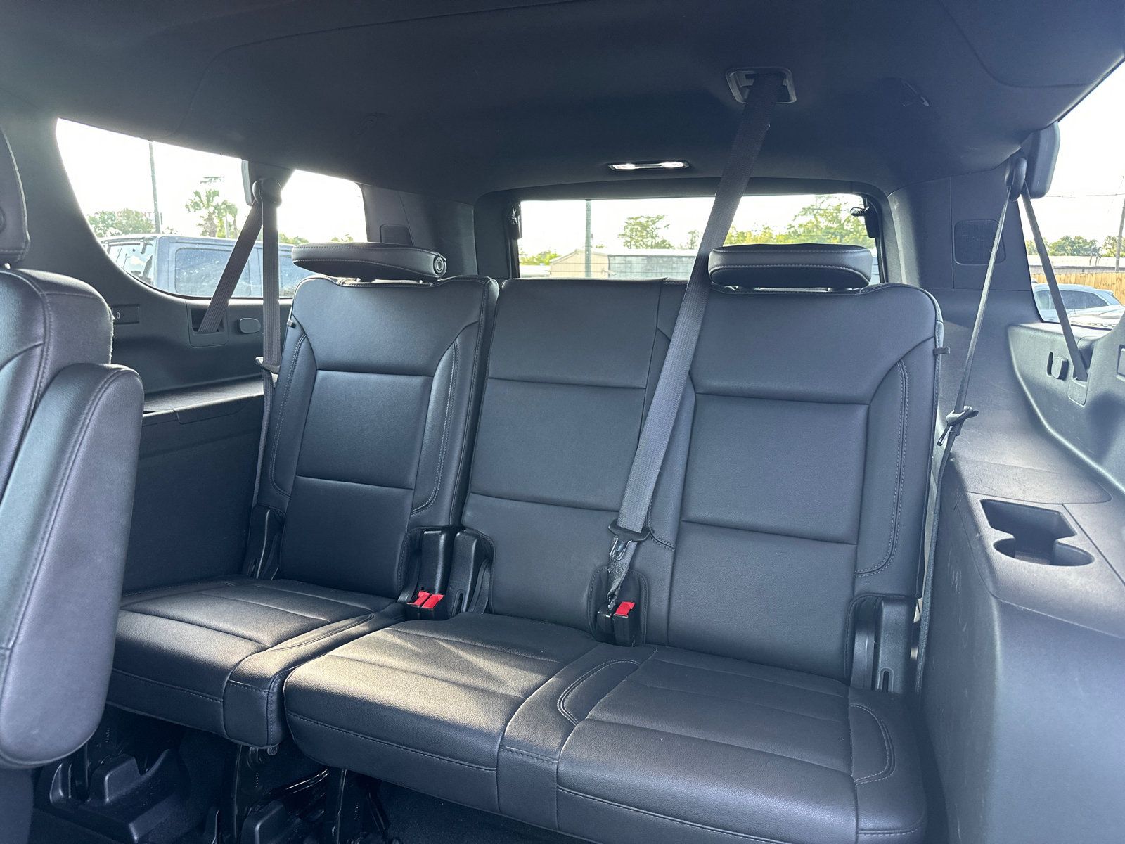 Used 2021 Chevrolet Suburban Z71 AWD/4WD image 16