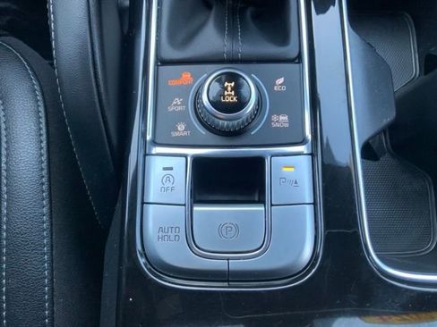 Used 2024 Kia Telluride EX X-Line AWD/4WD image 32