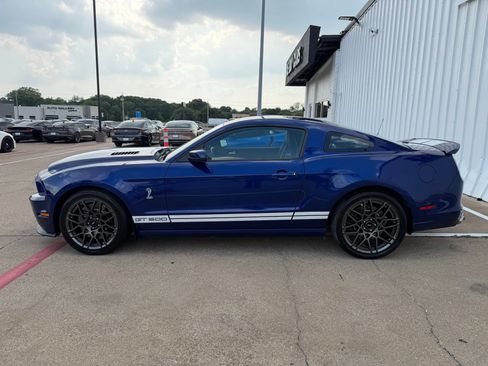 Used 2014 Ford Mustang Shelby GT500 w/ Equipment Group 821A RWD image 3