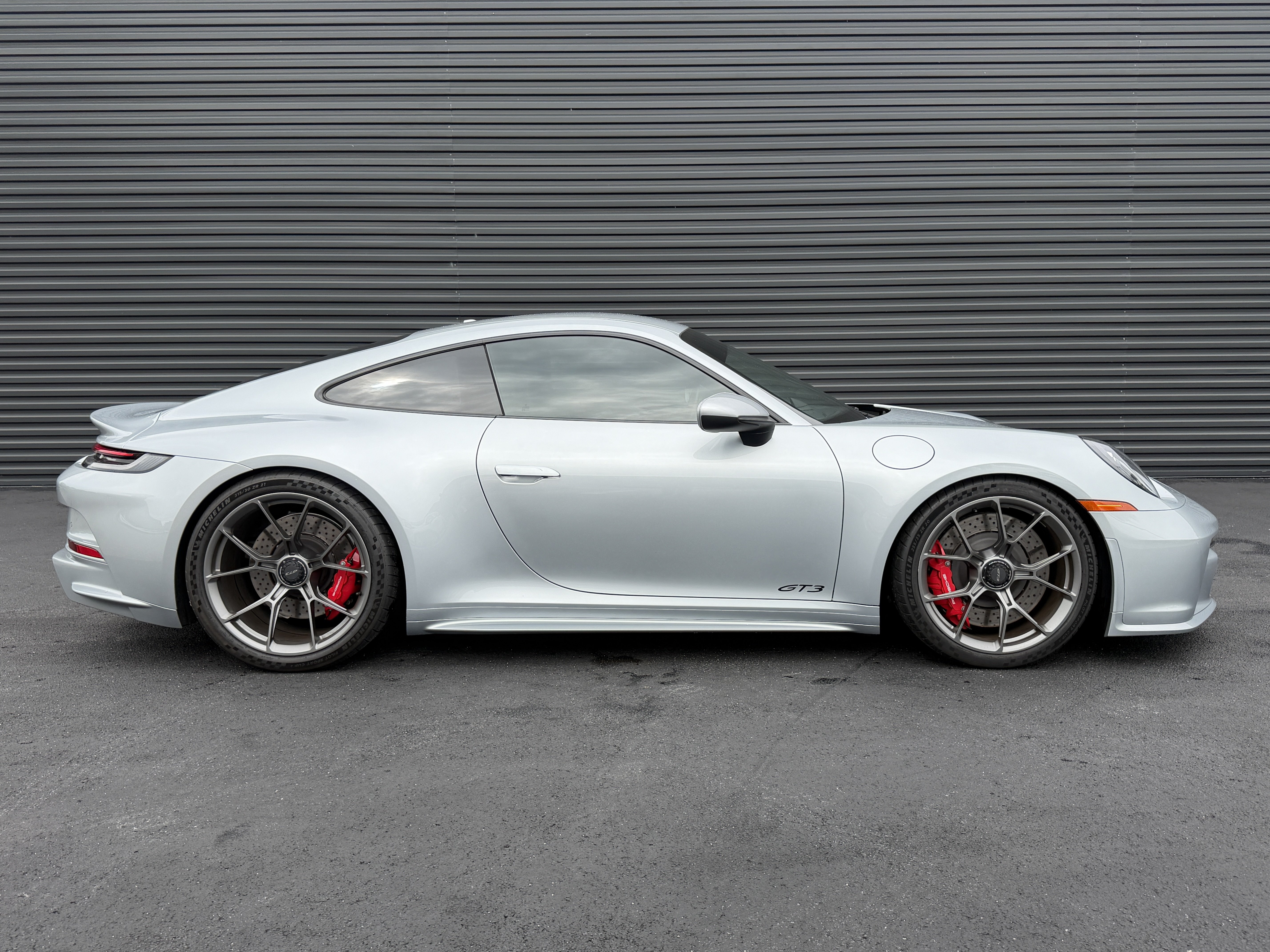 Used 2022 Porsche 911 GT3 RWD image 8