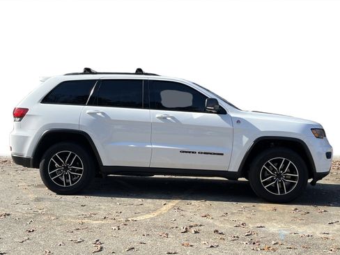 Used 2020 Jeep Grand Cherokee Trailhawk image 33