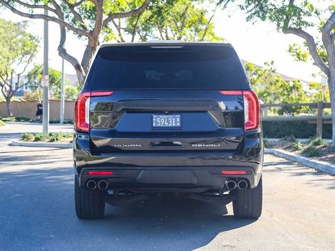 Used 2021 GMC Yukon Denali w/ LPO, Illumination Package AWD/4WD image 3