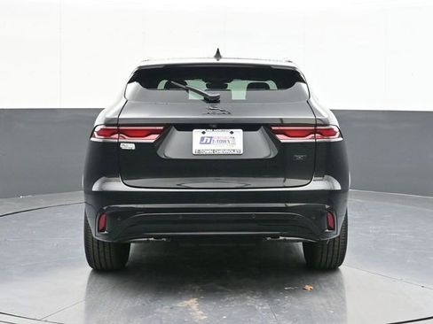 Used 2026 Jaguar F-PACE R-Dynamic S image 10