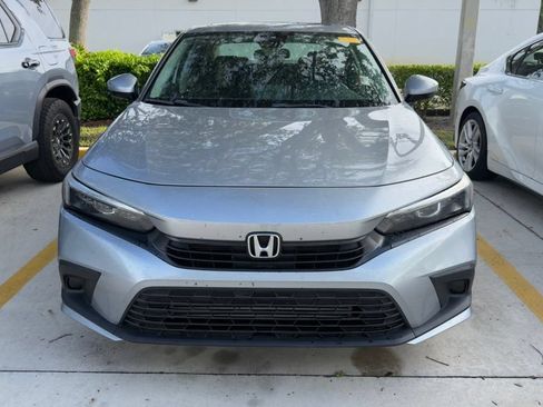 Used 2024 Honda Civic EX image 3