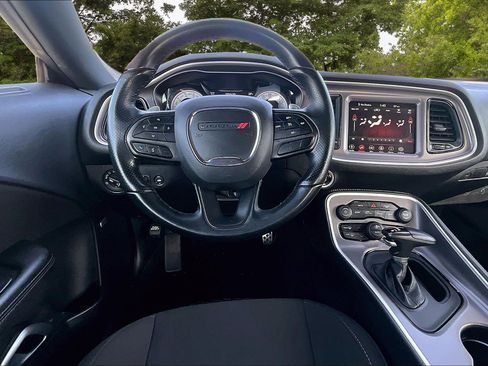 Used 2022 Dodge Challenger R/T w/ Shaker Package image 8