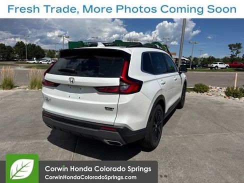 Used 2025 Honda CR-V Sport Touring image 3