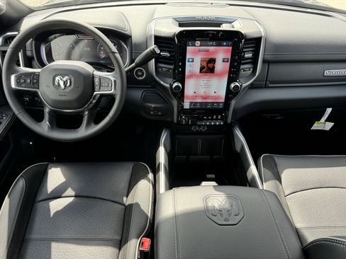 Used 2025 RAM 2500 Laramie image 13