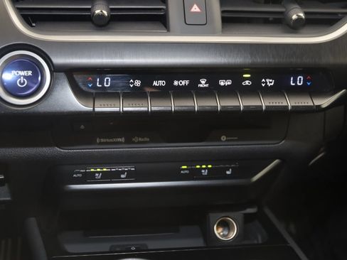 Used 2020 Lexus UX 250h F Sport image 29