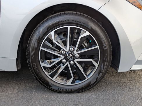 Used 2024 Toyota Corolla LE image 7