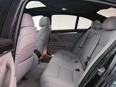 Used 2013 BMW 550i Sedan RWD image 22