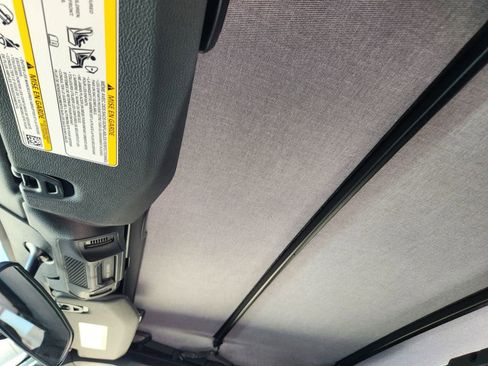 New 2026 Jeep Gladiator Sport image 18