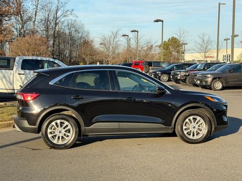 Used 2021 Ford Escape SE w/ Cold Weather Package image 6