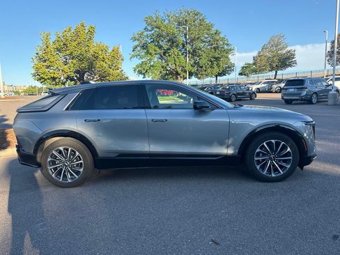 Used 2024 Cadillac Lyriq Sport AWD/4WD image 6