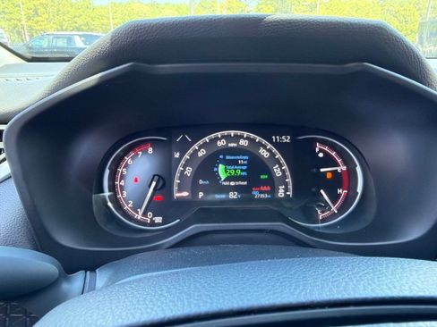Used 2023 Toyota RAV4 XLE w/ Convenience Package AWD/4WD image 8