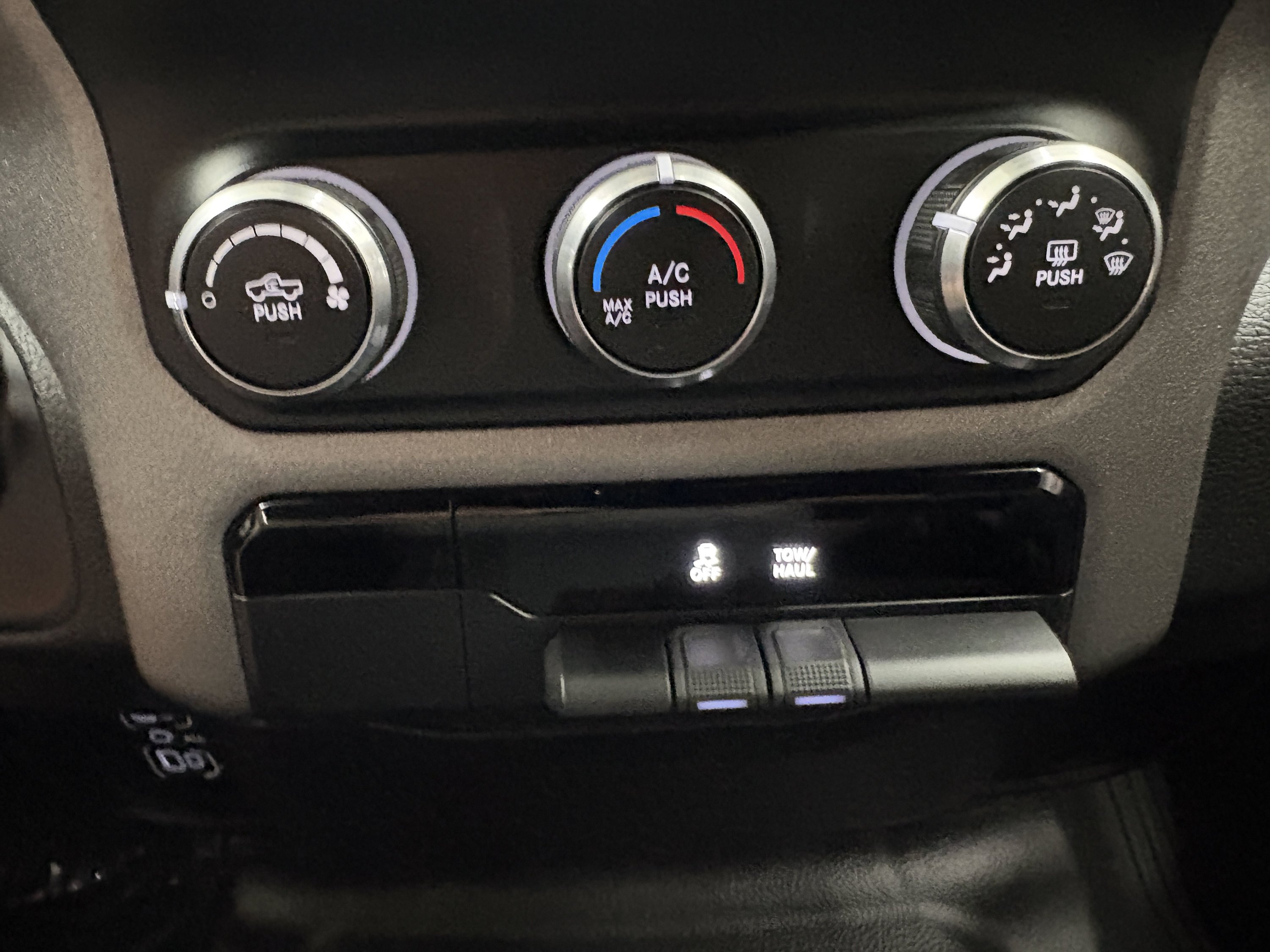 Used 2021 RAM 1500 Tradesman w/ Tradesman Group AWD/4WD image 14